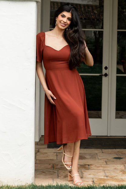 Colette Sweetheart Midi Dress | Cinnamon