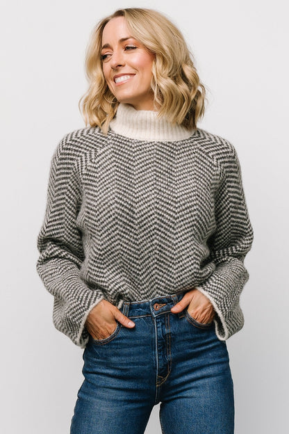 Trisha Knit Sweater | Ivory Stripe